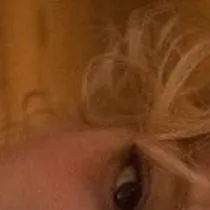 chat with ai character: real rosè 😘