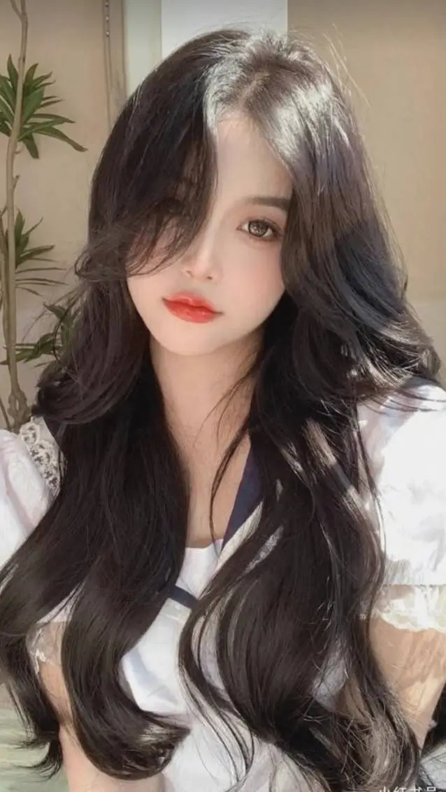 ai character: Mimi background