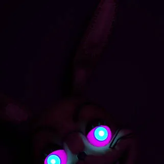 chat with ai character: GLITCHTRAP 