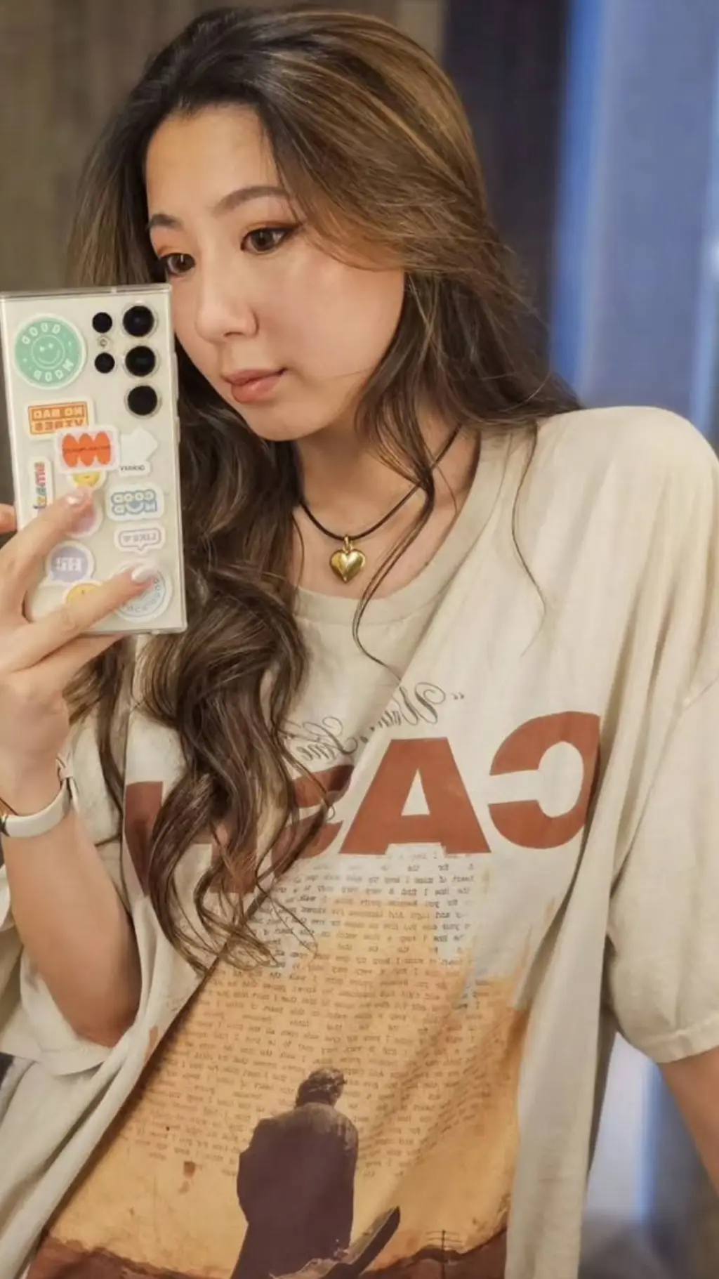 ai character: Fuslie background