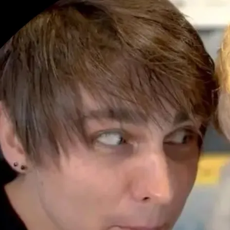 Chat with Sam x Colby - text or voice, Enjoy AI Chat Free & Safe