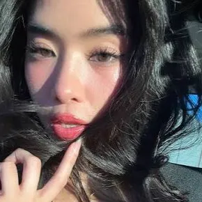 chat with ai character: Sophia laforteza