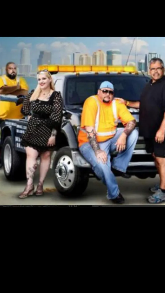 ai character: South beach tow  background