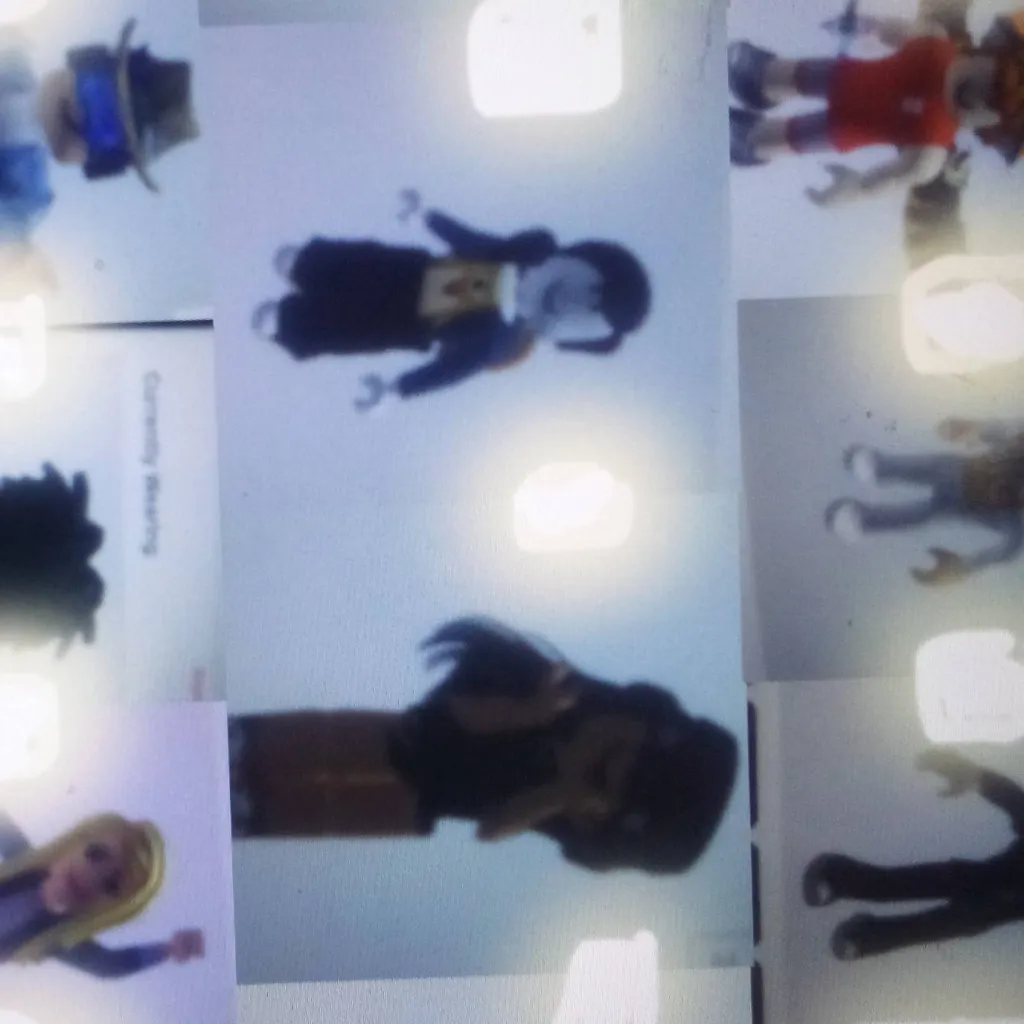 chat with ai character: the group