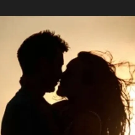 chat with ai character: Damian reel