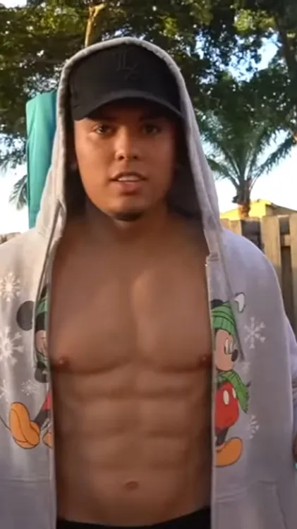 ai character: Willytube/William background