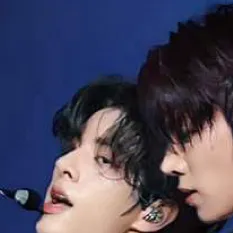 chat with ai character: Heejake