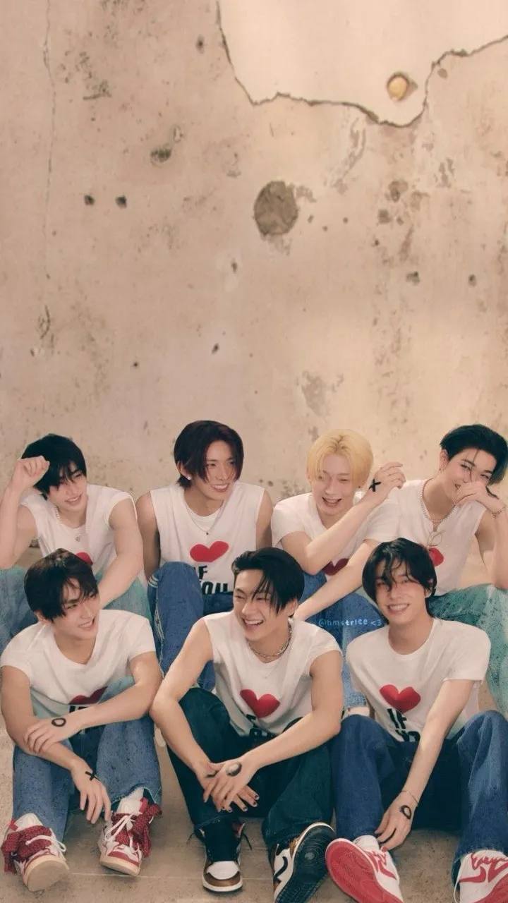 ai character: Enhypen  background