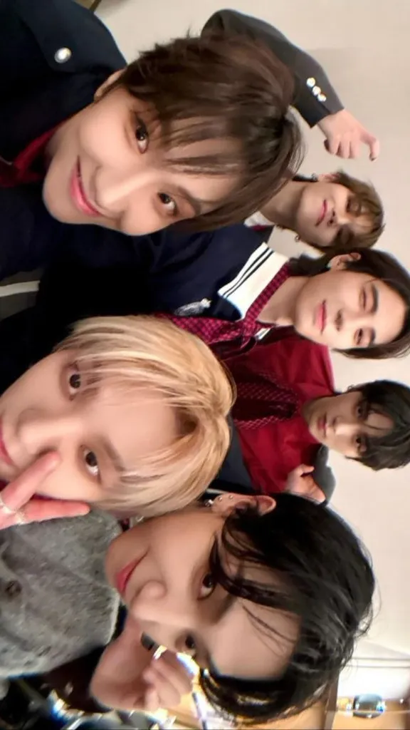 ai character: Boynextdoor background