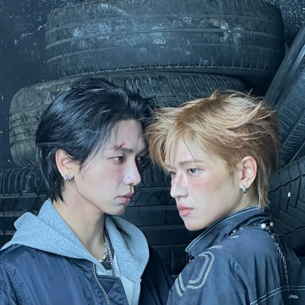 chat with ai character: Jaehyun and Riwoo