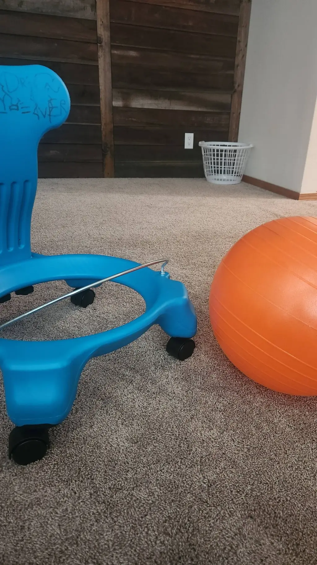 ai character: ball and crazycar background