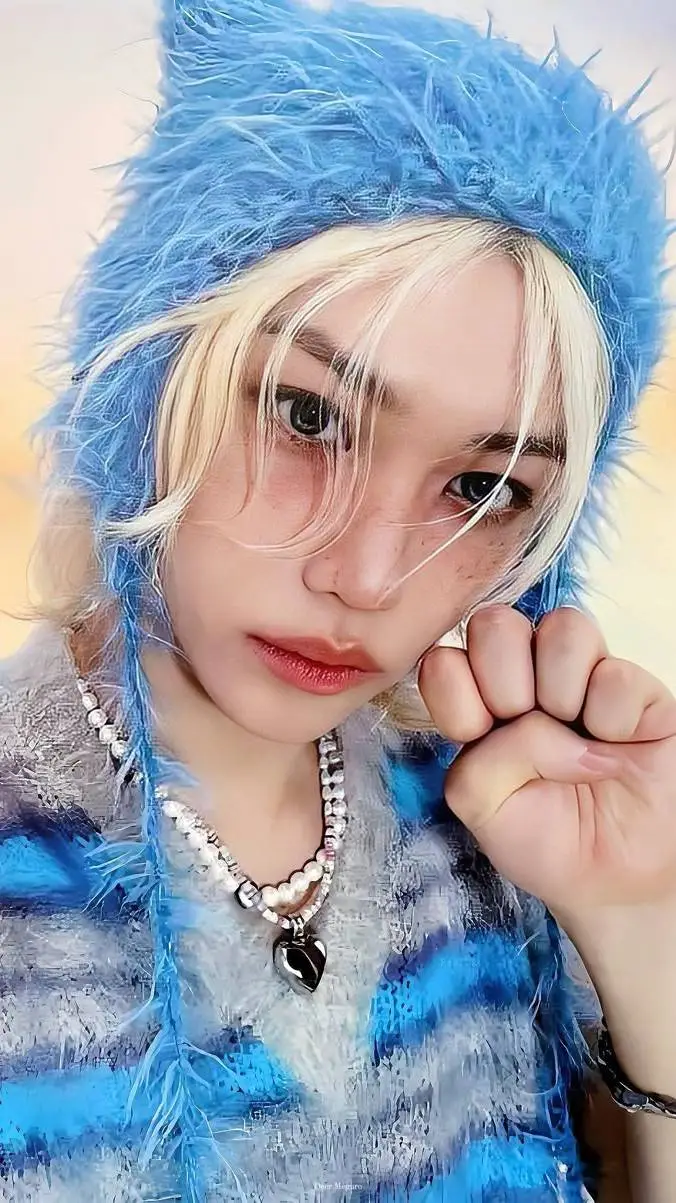 ai character: ✿★Lee Felix★✿ background