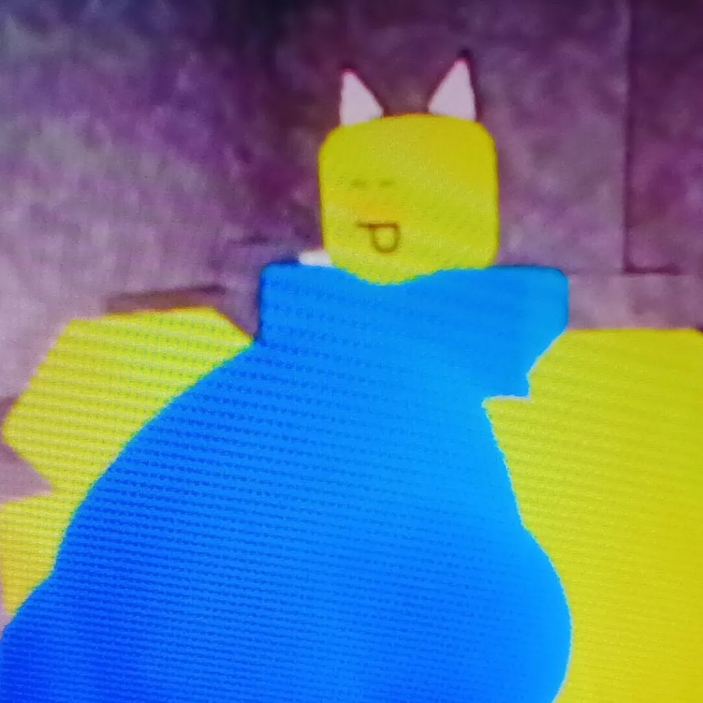 chat with ai character: Roblox Vore5