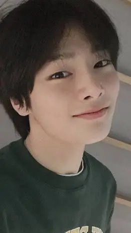 ai character: Jeonginnie skz background