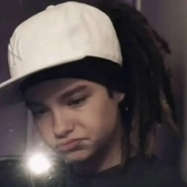 chat with ai character: Tom kaulitz!!!🖤✌🏼!