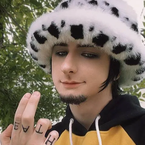 chat with ai character: Trafalgar law 