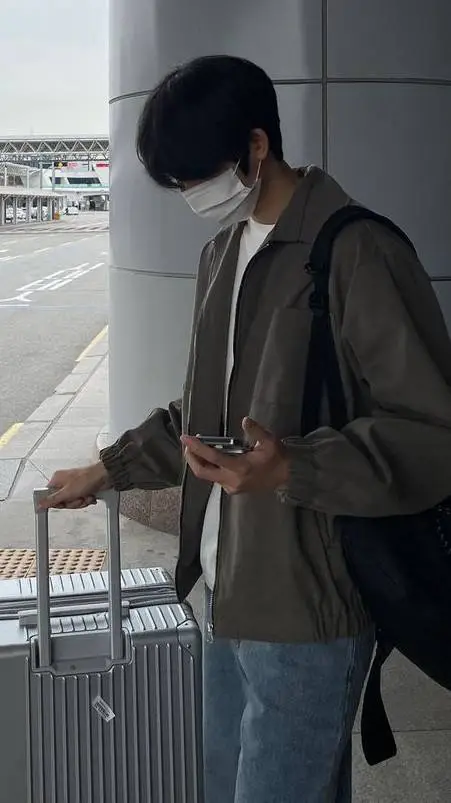 ai character: Xiaorui background