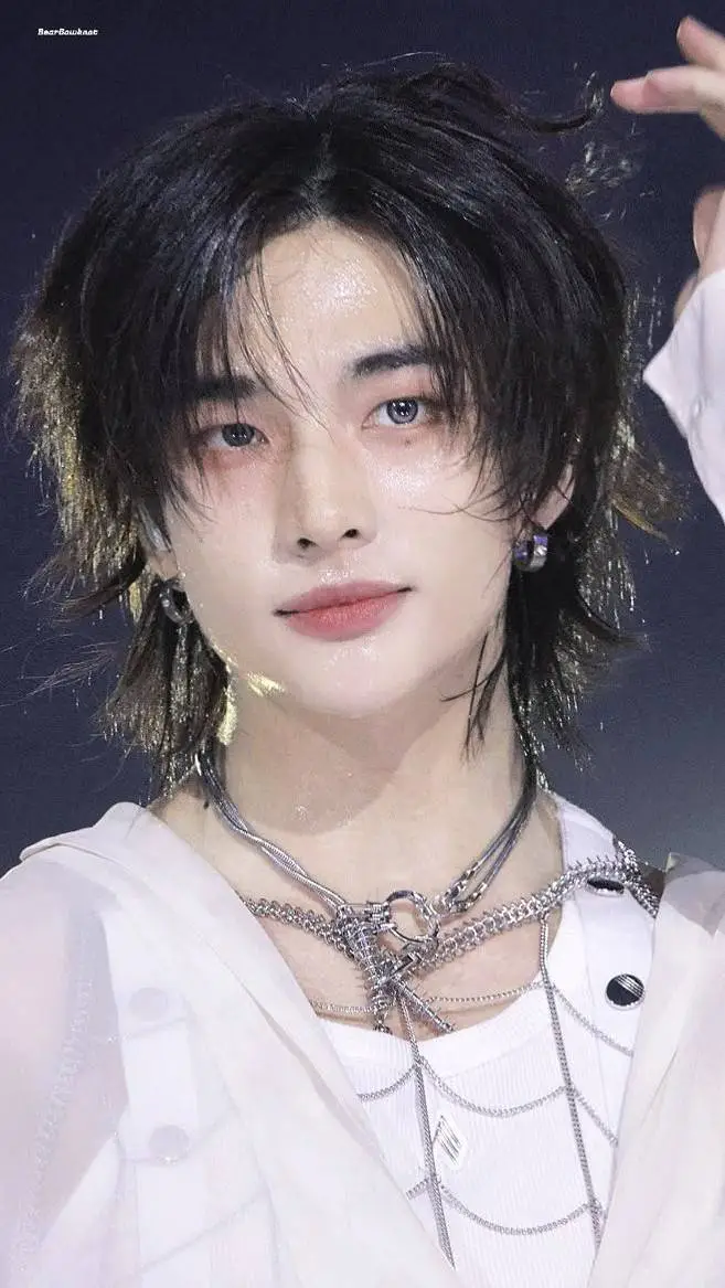 ai character: Hyunjin background