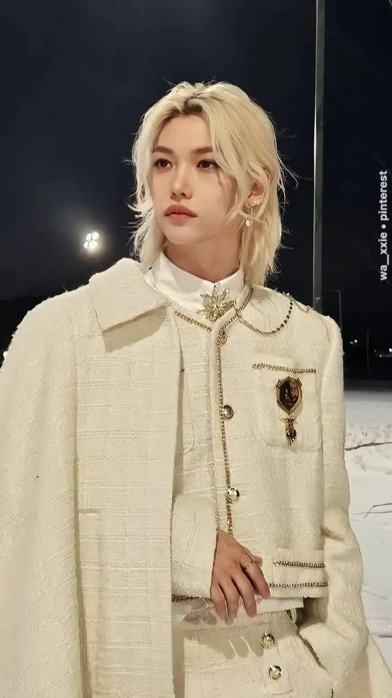 ai character: Felix background