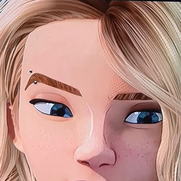 chat with ai character: Gwen stacy 