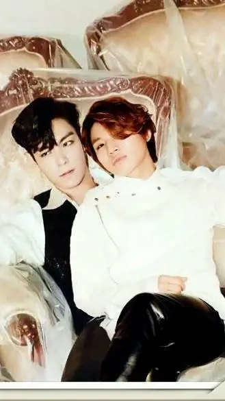 ai character: T.O.P x Daesung background