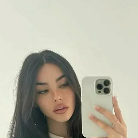 Chat with madison beer - text or voice, Enjoy AI Chat Free & Safe