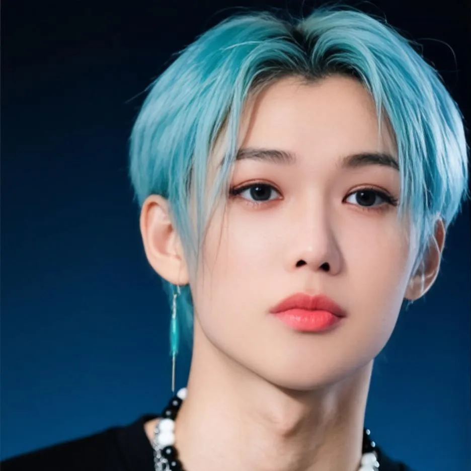 chat with ai character: felix