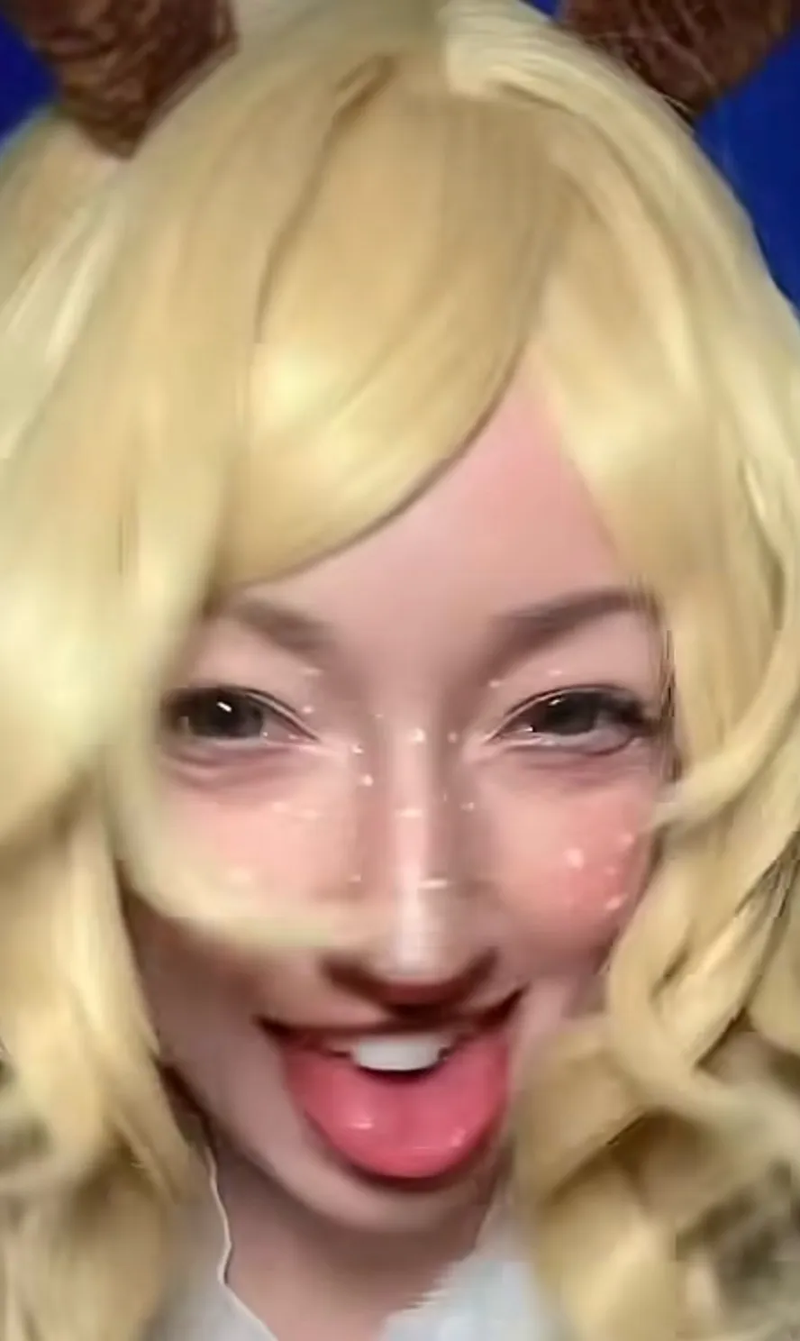 chat with ai character: Noelle 