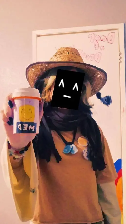 ai character: ༉‧₊˚. thomas༉‧₊˚. background