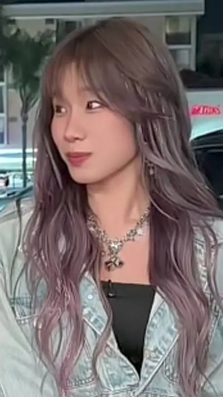 ai character: Seraphima background