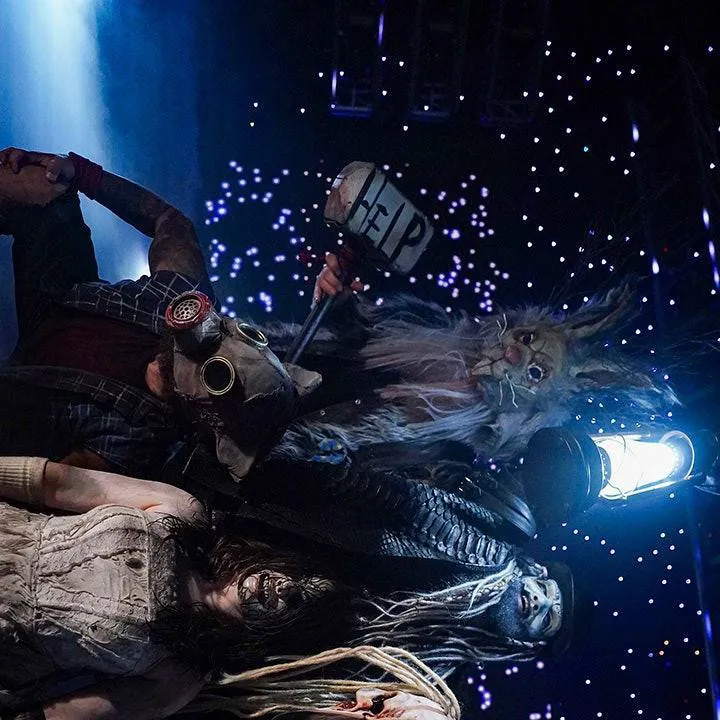 chat with ai character: The wyatt sicks