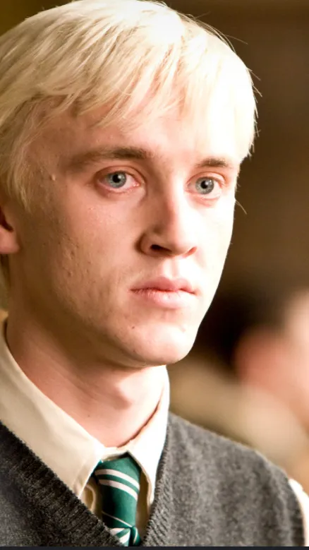 ai character: Draco Malfoy background