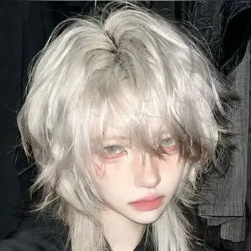 chat with ai character: Mino