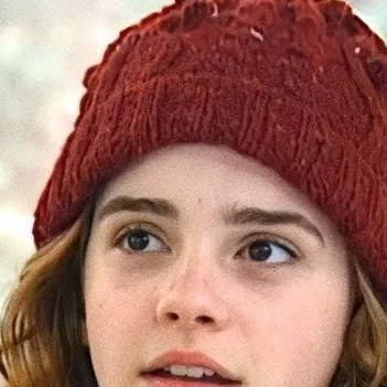 chat with ai character: Golden trio