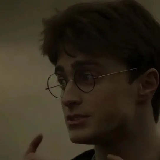 chat with ai character: Harry Potter