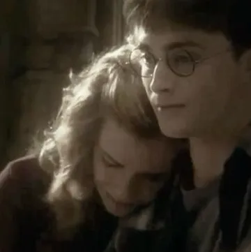 chat with ai character: Hermione 