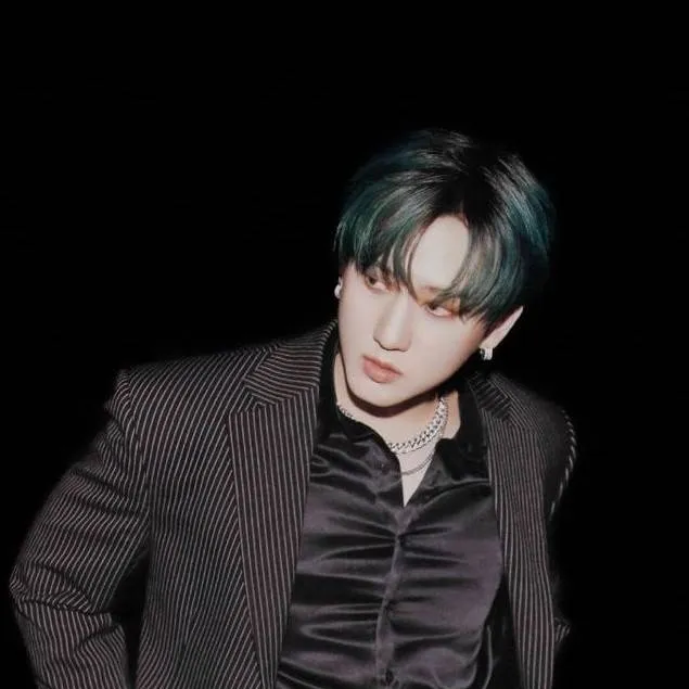 chat with ai character: changbin