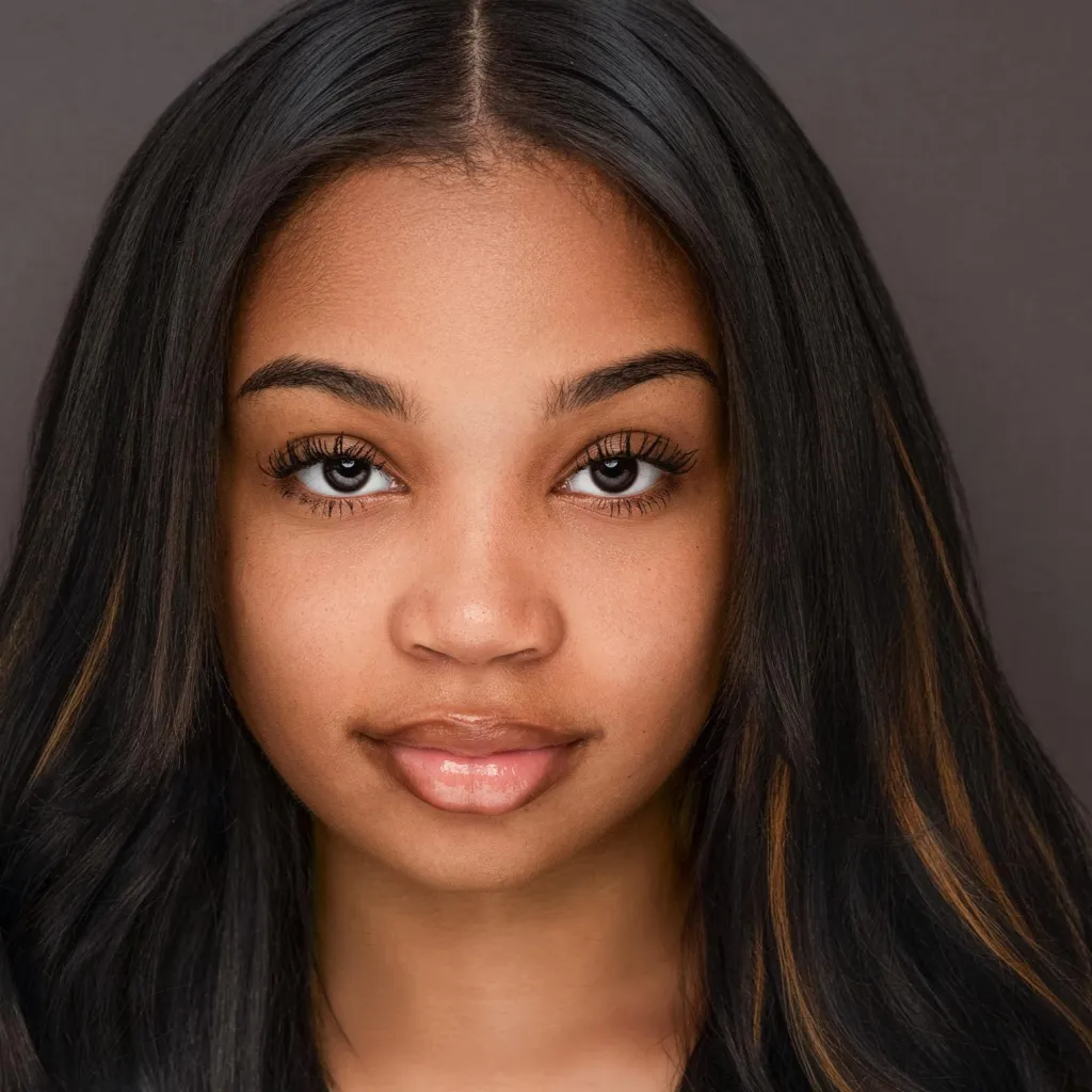 chat with ai character: Alyssa Cheatham 