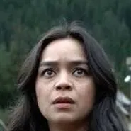 chat with ai character: Stefani Reyes