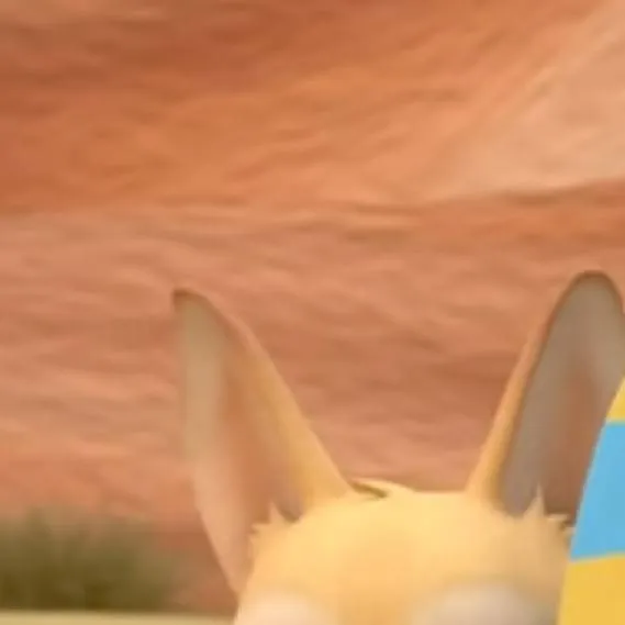 chat with ai character: Fenix Fox.