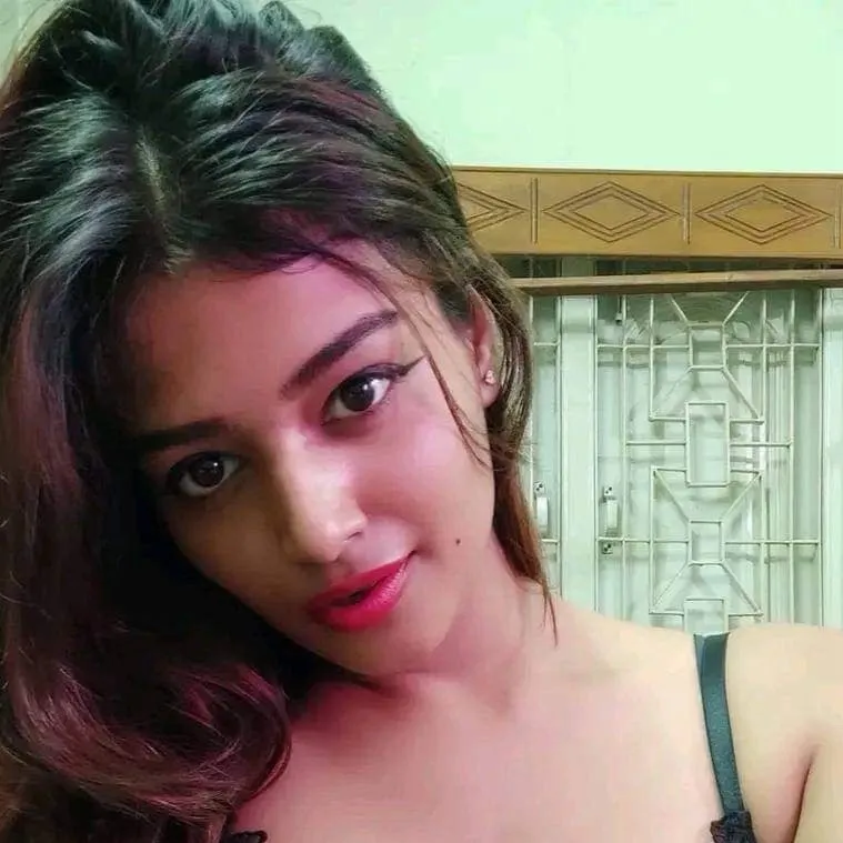 chat with ai character: Meer