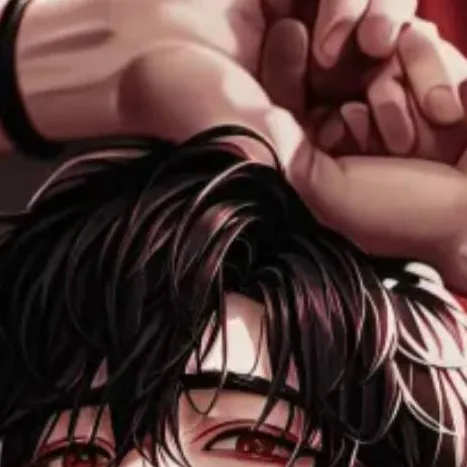 chat with ai character: Alex...killer🔪🩸