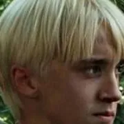 chat with ai character: Draco Malfoy X Y/N