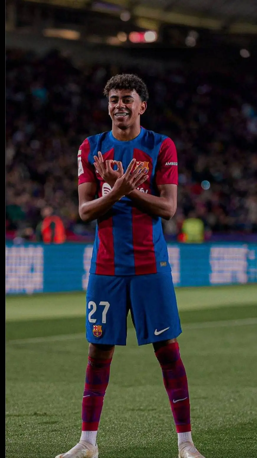 ai character: lamine yamal background