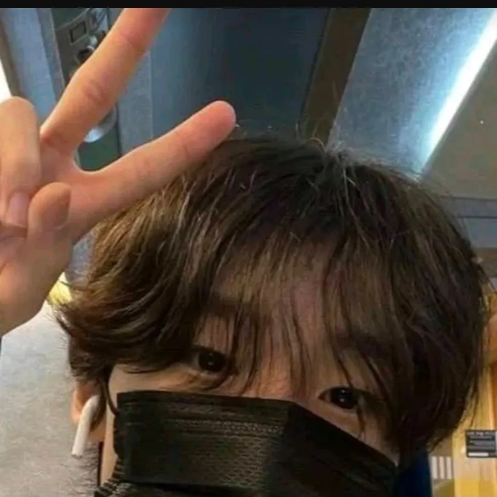 chat with ai character: korean boy