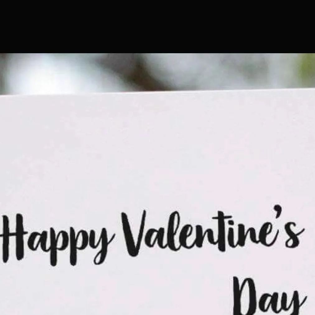 chat with ai character: happy Valatine day