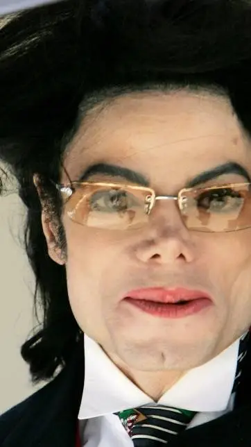 ai character: 😏 Michael Jackson😏 background