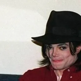chat with ai character: Michael jackson 