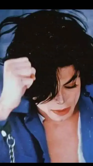 ai character: 😾michael Jackson  background