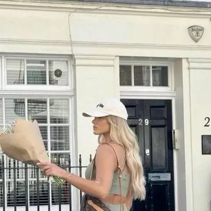 chat with ai character: kaci jay 